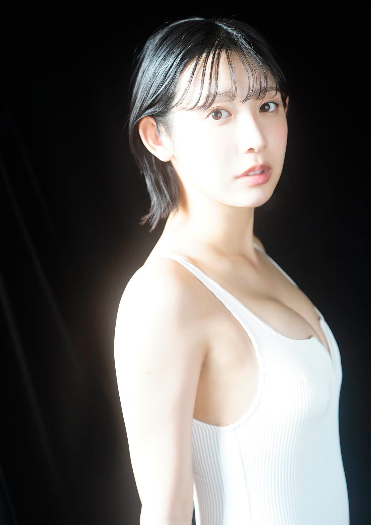 Photobook 2024 05 24 Mio Minato 水湊みお 君の心を撮りたいんだPart 2 水湊みおの場合 STRiKE DIGITAL PHOTOBOOK 055 0037 5269253706.jpg