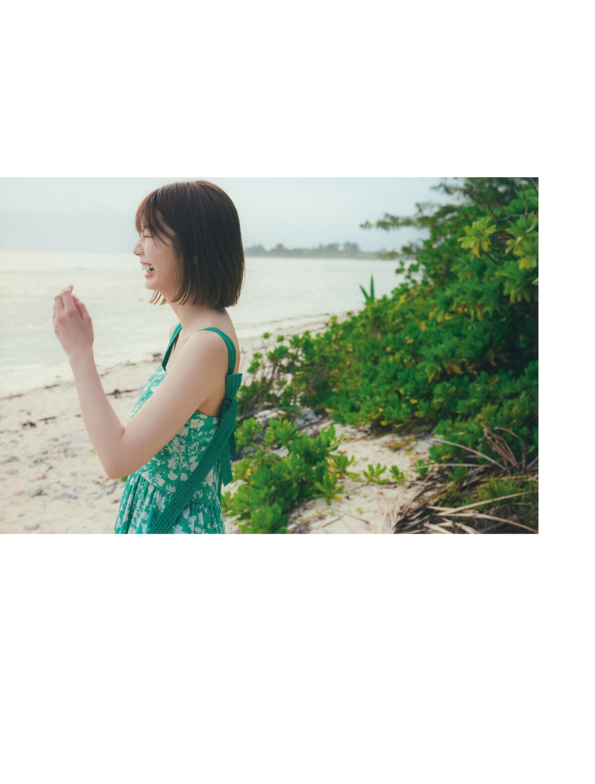 Photobook 2024 06 18 日向坂46 Ayaka Takamoto 高本彩花 1st写真集 僕の記憶の中で Part1 0023 6929529078.jpg