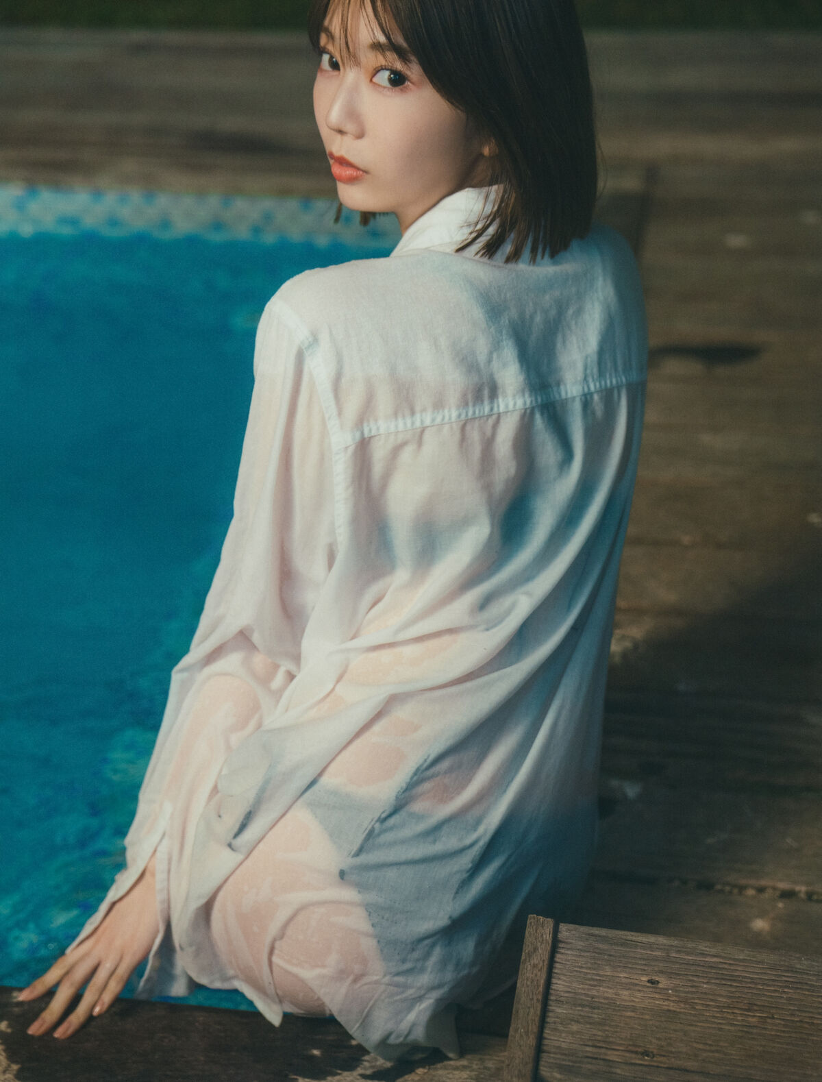 Photobook 2024 06 18 日向坂46 Ayaka Takamoto 高本彩花 1st写真集 僕の記憶の中で Part2 0025 3430432896.jpg