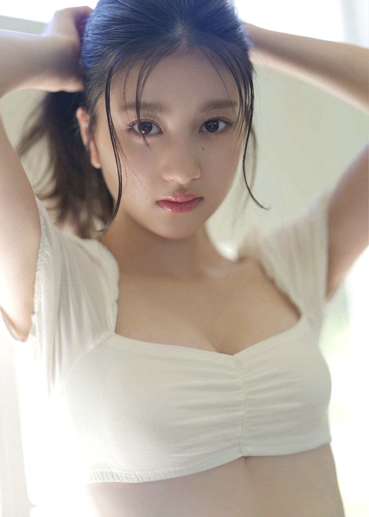 Photobook Natsu Massakari 吉田あかり なつ、まっさかり スピ_サン グラビアフォトブック 0030 8838730578.jpg