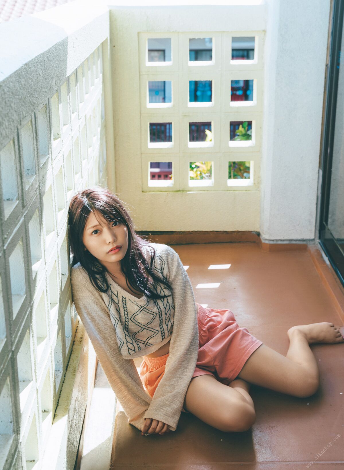 Photobook Reona Matsushita 松下玲緒菜 2nd 写真集 in the seasons Part1 0062 6273667319.jpg