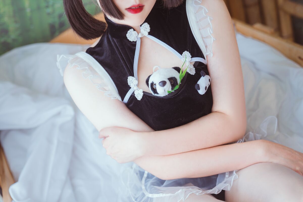 Coser@Natsuko夏夏子 熊猫女仆 0009 9404054363.jpg