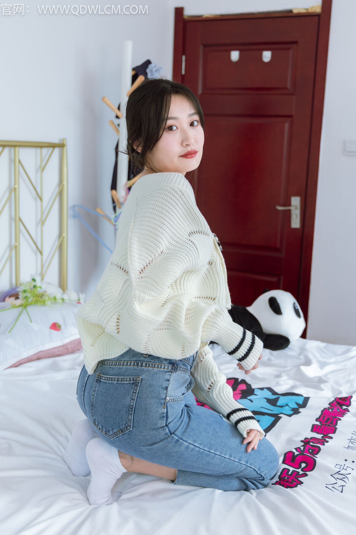 FetishMedia物恋传媒 NO 1260 Xiao Min Part3 0014 1730913203.jpg