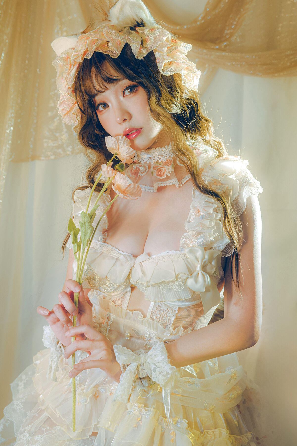 Coser@ElyEE子 – 小熊貓古典蕾絲