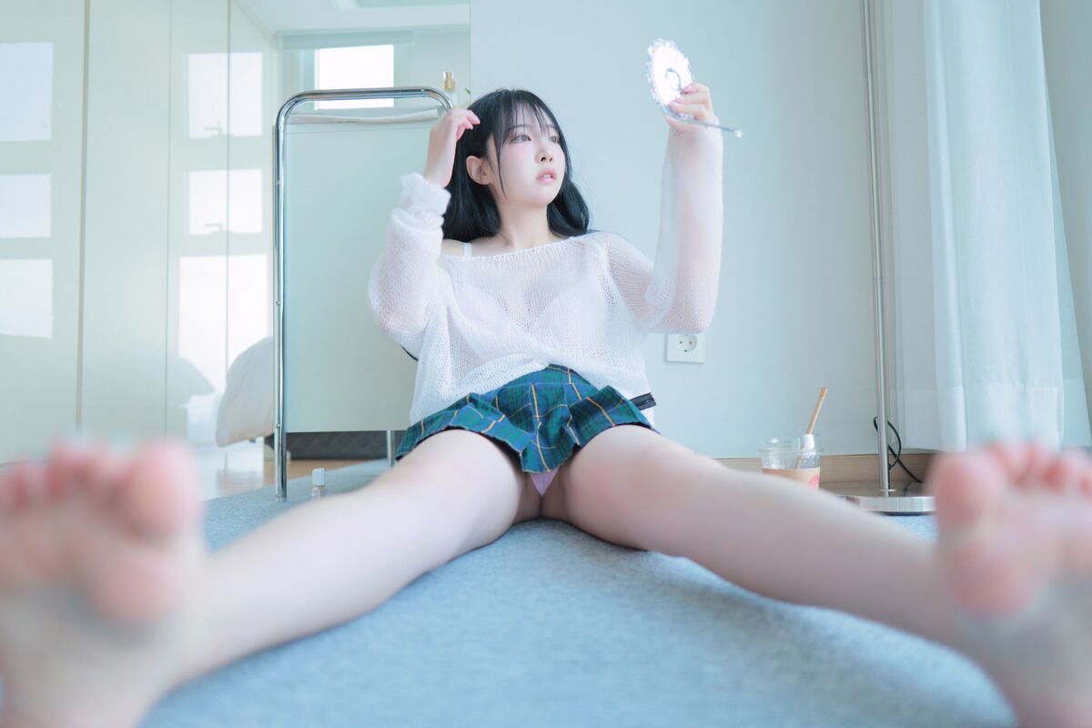 Patreon rinaモモリナ momorina Extra short Plaid Skirt 0001 2811736452.jpg