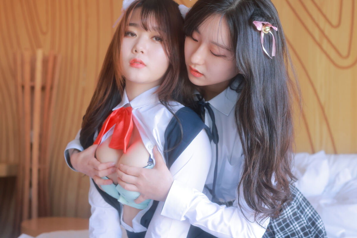 Sehee 세희 Vol 4 School Uniform ft Zia 지아 0008 0758874015.jpg