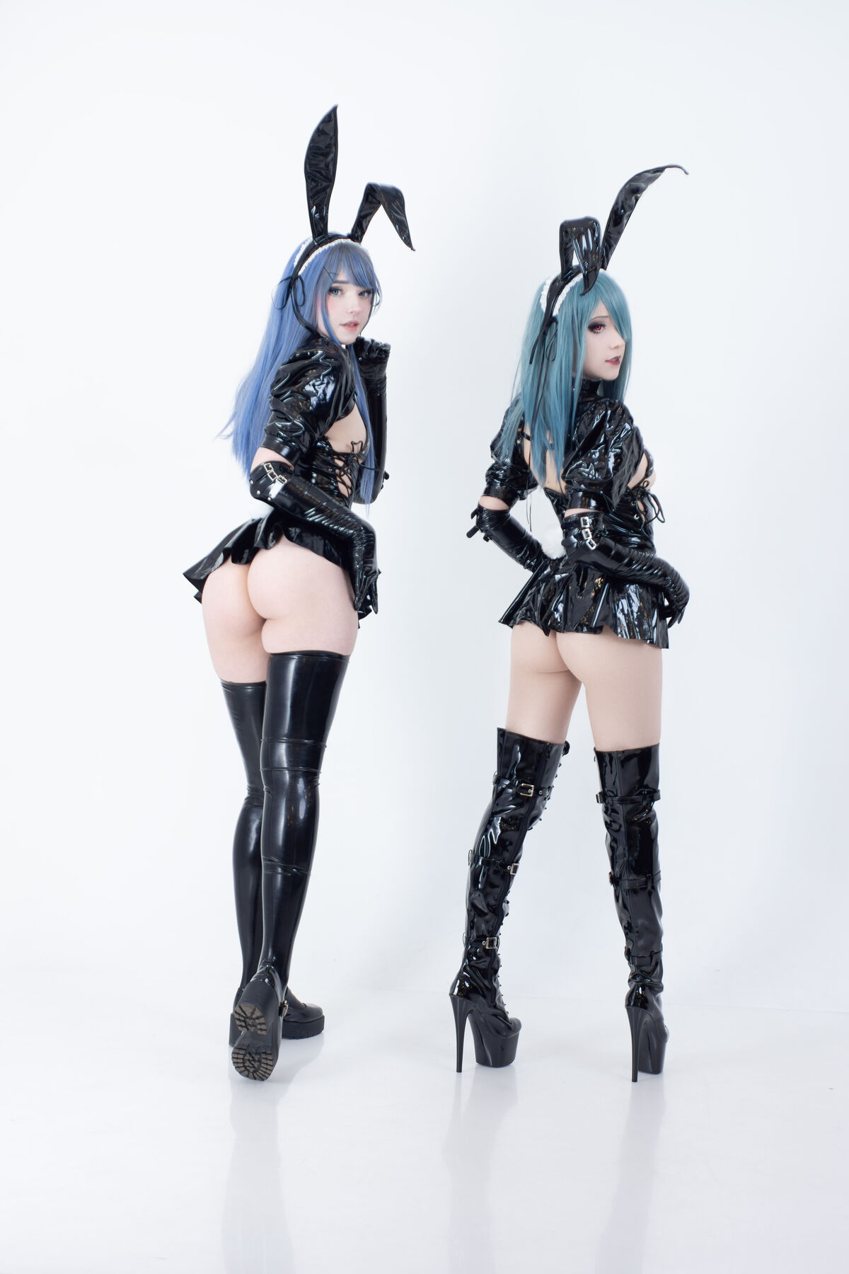 Coser@Candy_Ball Latex Bunny Twins 0012 8703539965.jpg