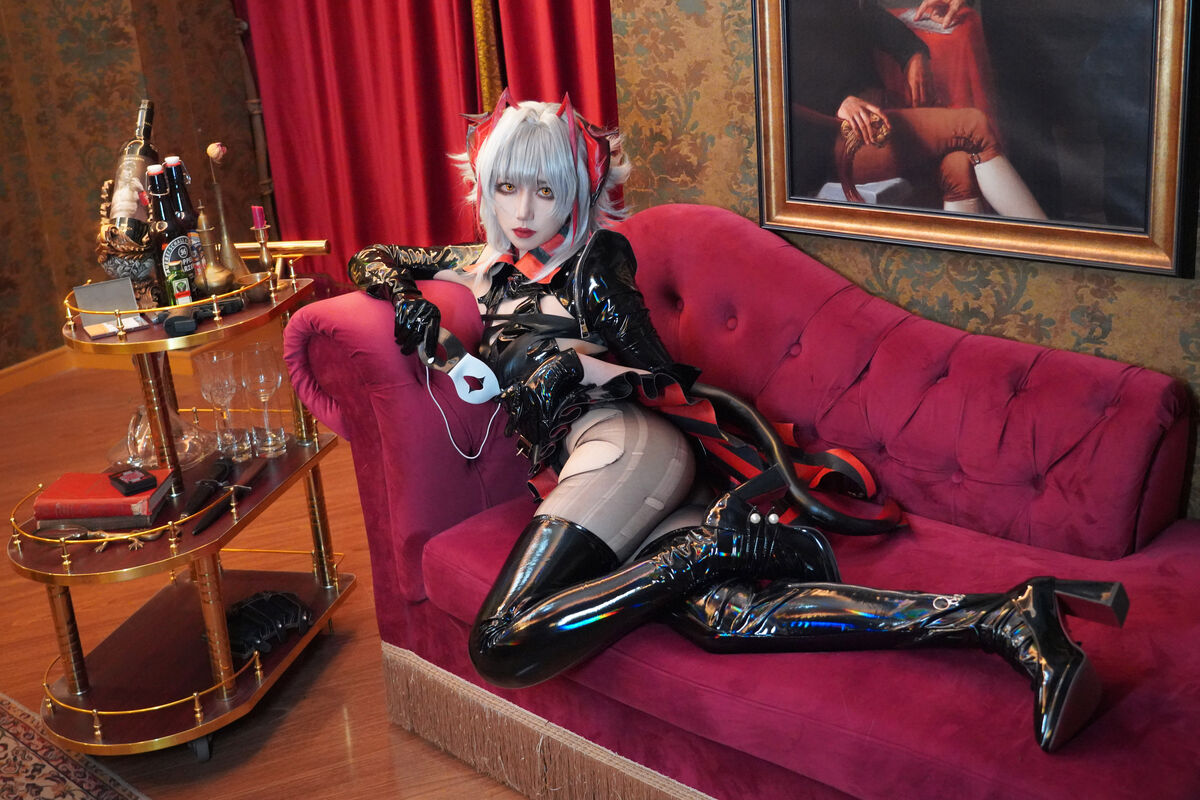 Coser@绞肉姬 明日方舟 W愚夜密函 0060 4443403834.jpg