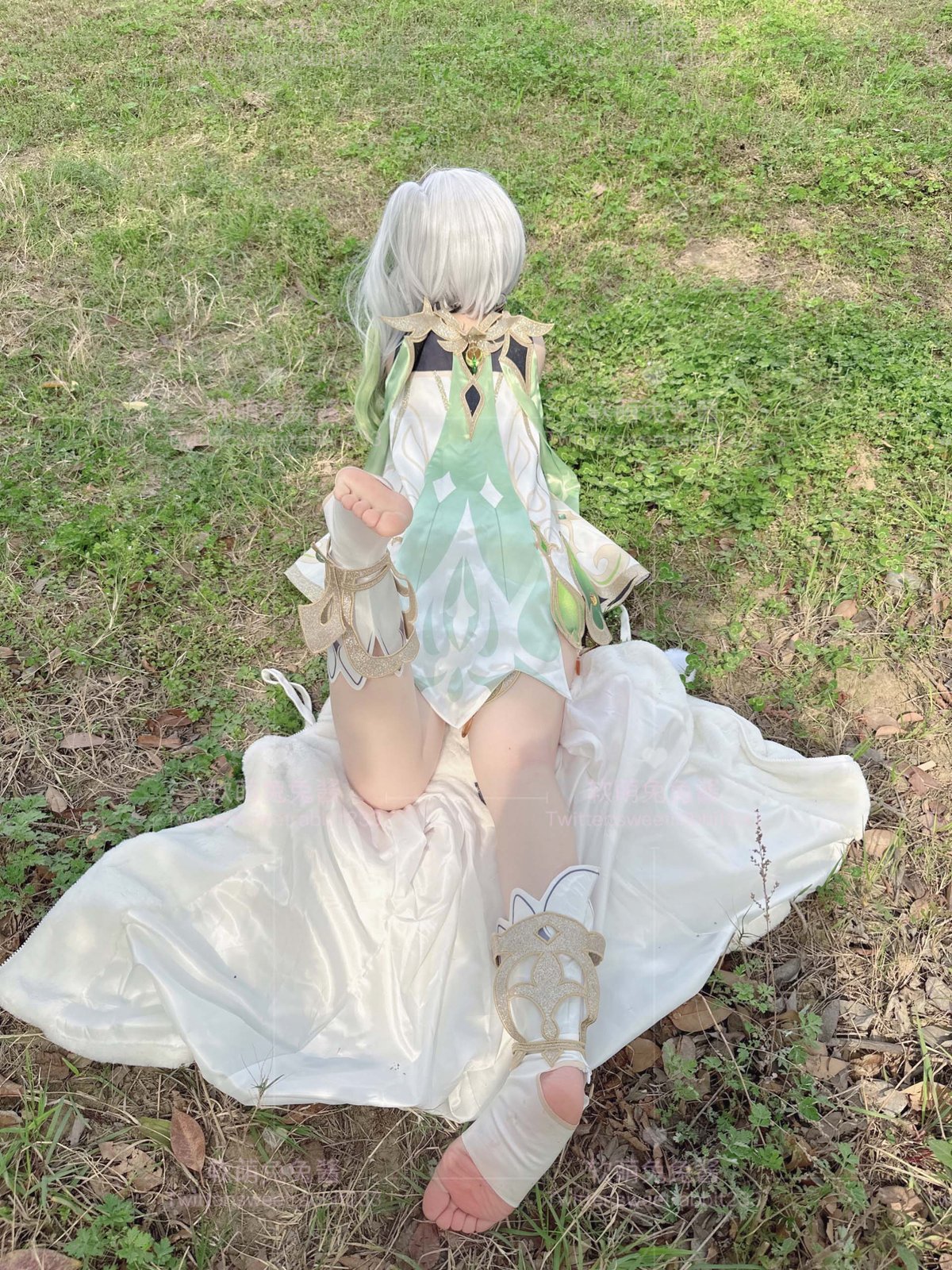 Coser@软萌兔兔酱 COS草神纳西妲 水晶棒玩弄娇嫩菊花小骚穴 水嫩一线天白虎嫩B 0038 9182473302.jpg