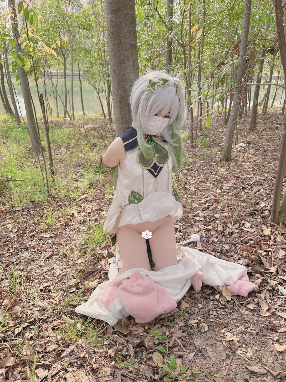 Coser@软萌兔兔酱 COS草神纳西妲 水晶棒玩弄娇嫩菊花小骚穴 水嫩一线天白虎嫩B 0062 0121299248.jpg